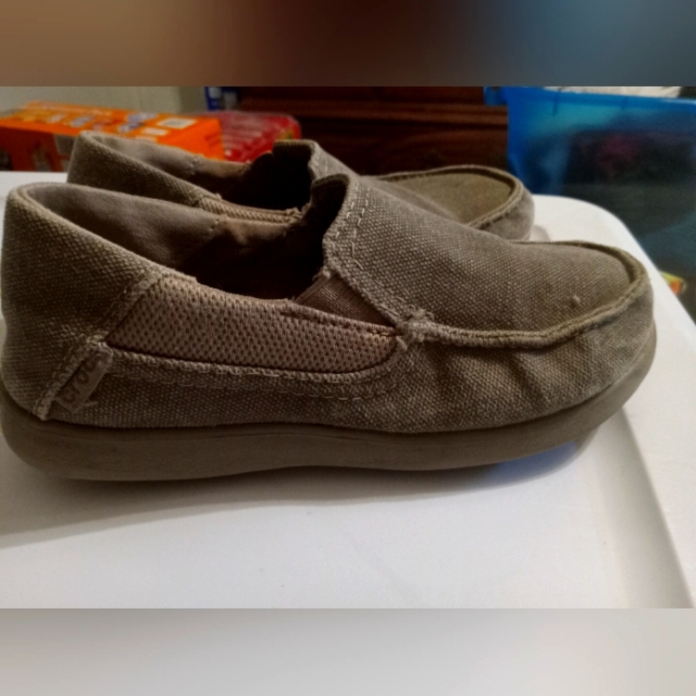 Boys crocs size 1